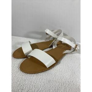 Bamboo Oceanline White Flat Sandals Womens 9